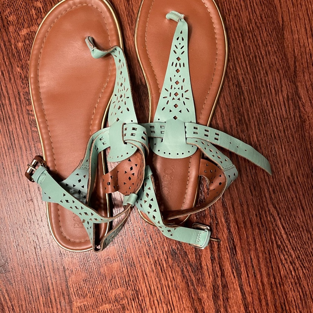 Sandals - Picture 2 of 2